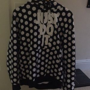 Small Nike men’s sweatshirt